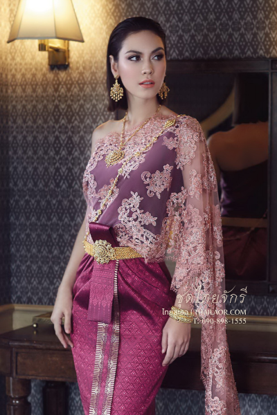 ชุดไทยจักรี สีม่วงมังคุด (TCK 004)