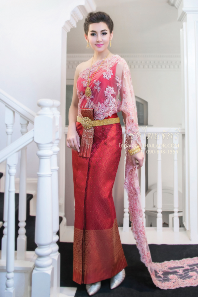 ชุดไทยจักรี สีแดง (TCK 004)
