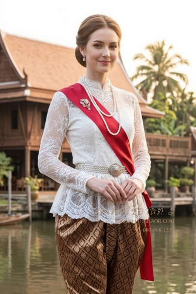 ชุดไทยรัชกาลที่ 5 สีงาช้างแดง (TRF 015)