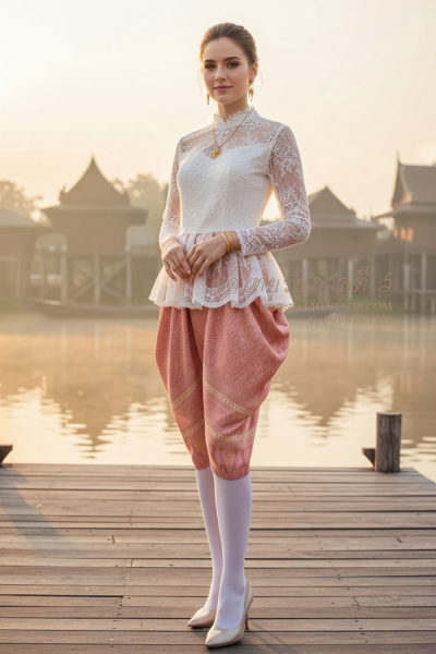ชุดไทยรัชกาลที่ 5 สีงาช้างชมพู (TRF 007)