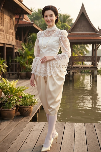 ชุดไทยรัชกาลที่ 5 สีครีมทองอ่อน (TRF 015)