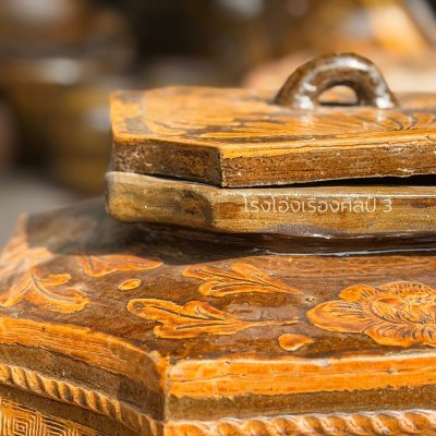 Concave octagonal chinese antiq jar