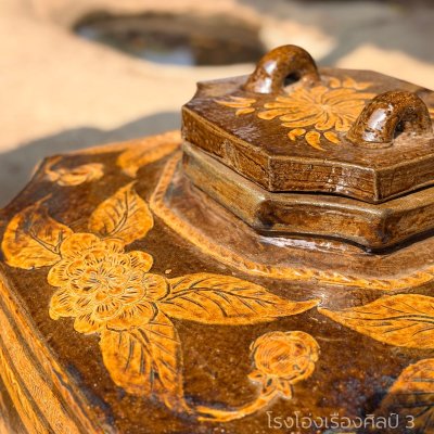 Concave octagonal chinese antiq jar