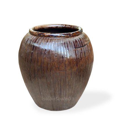 Classic antique style clay jar