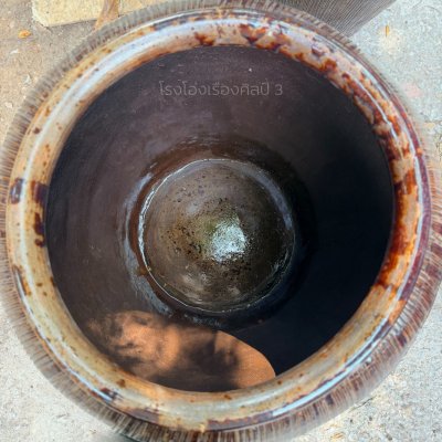 Classic antique style clay jar