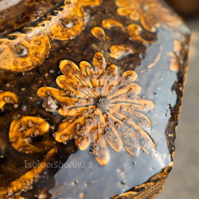 Octagonal chinese antiq jar