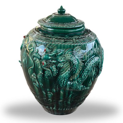 Emerald-colored jar in Burmese style