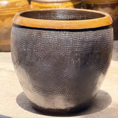 Namliap clay jar