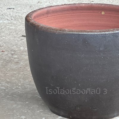 Egg-shaped plant pot
