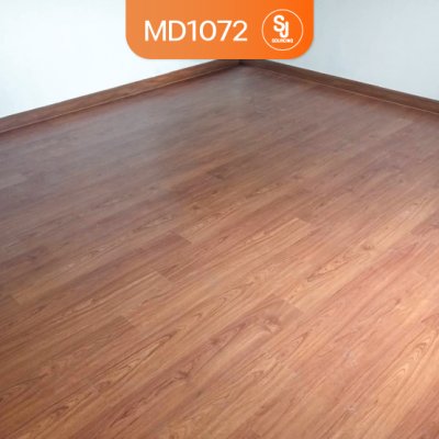 UNIX พื้นลามิเนต รุ่น MD1072 สี Versailles