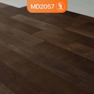 UNIX พื้นลามิเนต รุ่น MD2057 สี Combine Meple
