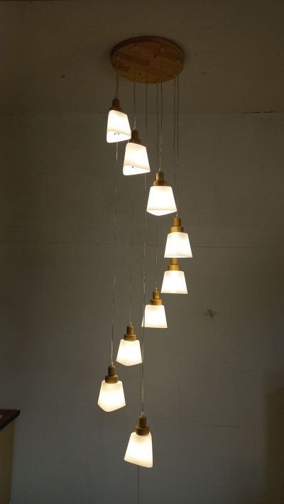 โคมไฟโถงต่างระดับ ทรงสามเหลี่ยม รุ่น 2013-9