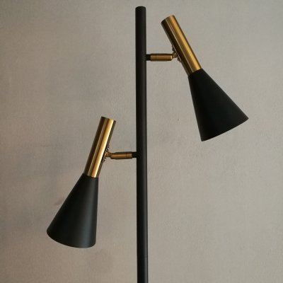 โคมไฟตั้งพื้น มาพร้อมโป๊ะ 2 หัว รุ่น L9062