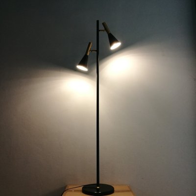 โคมไฟตั้งพื้น มาพร้อมโป๊ะ 2 หัว รุ่น L9062