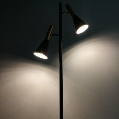 โคมไฟตั้งพื้น มาพร้อมโป๊ะ 2 หัว รุ่น L9062