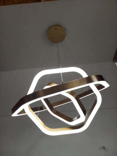 โคมไฟสลิง 3 ห่วง ทรงหกเหลี่ยม รุ่น 3361NP