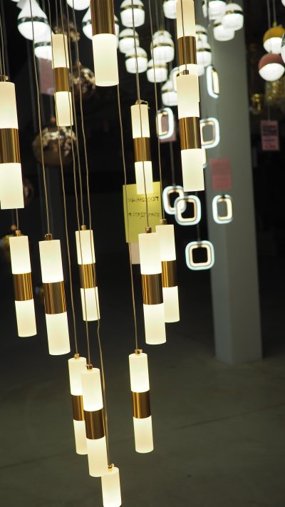 โคมไฟโถงต่างระดับ ทรงกระบอก รุ่น 9902-550