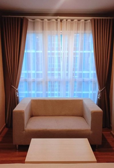 ผ้าม่านทึบเนื้อหนากัน UV 85-90%