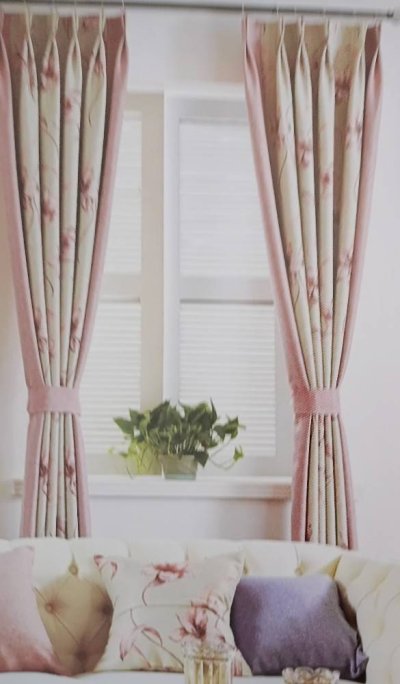 ผ้าม่านลายดอกวินเทจ - สีพาสเทล หน้า 280CM.