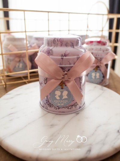Metal box floral design - กล่องเหล็กฝาโค้ง