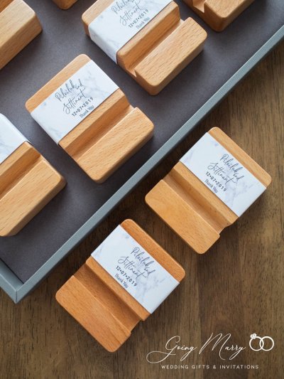 Wooden smart phone holder