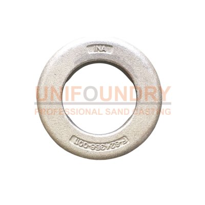 Flanged housing F-624 Material FCD500 Weight 2.875 Kg.