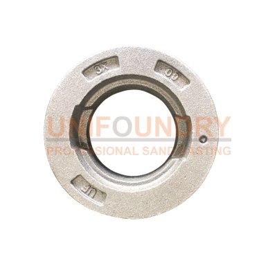 Flanged housing F-624 Material FCD500 Weight 2.875 Kg.