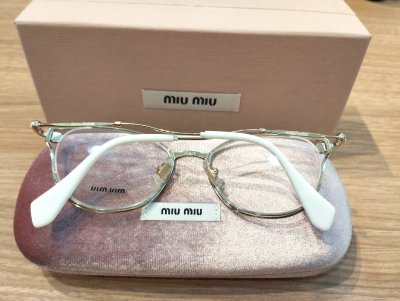 แว่นสายตารุ่น VMU 53Q ZVN-101 ไซส์52