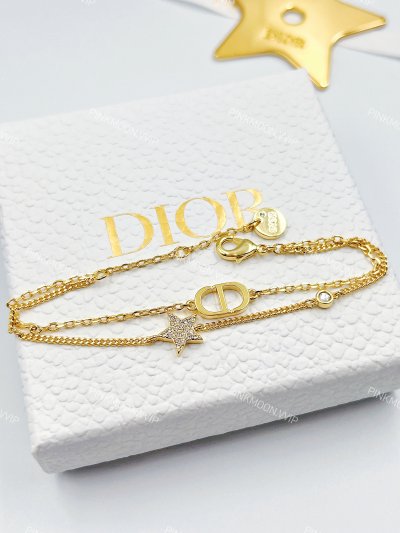 สร้อยข้อมือ Dior 2 เลเยอร์ Petit CD Double Bracelet