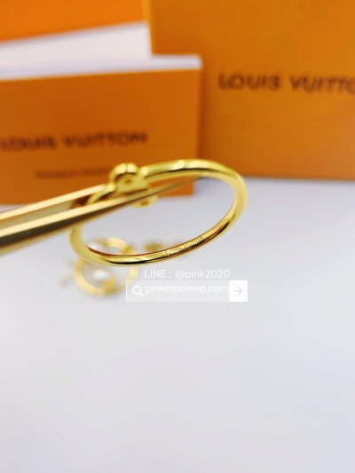 E0021 ต่างหู LV