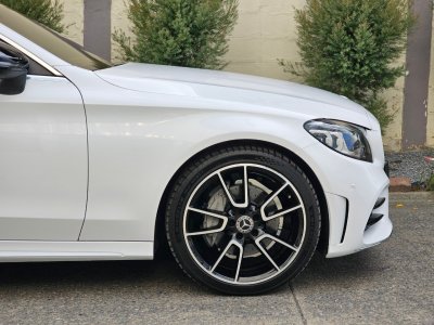 Glossy Crystal White