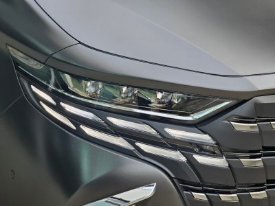 Matte Metallic Graphite
