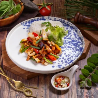 Chicken cashew nuts with Rice