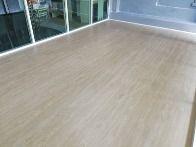 ไม้พื้น SPC ทนชื้น กันปลวก Aqua สี White Oak 