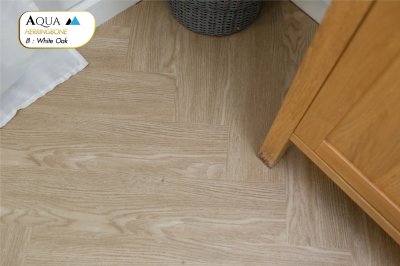 พื้นไม้ SPC ก้างปลา สี White Oak