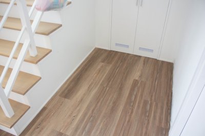ไม้พื้น SPC ทนชื้น กันปลวก Aqua สี Rustic Elm