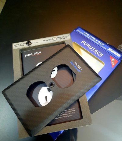 FURUTECH Outlet cover 106-D Plus NCF - NCF Damper and EMC Neutralizing Outlet Cover