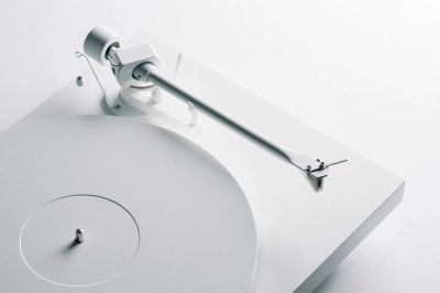 Pro-Ject Debut Pro  (พร้อมหัวเข็ม Pick It Pro)
