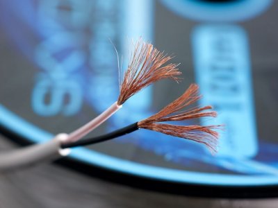 INCRECABLE SKYDANCE SD2 1M - สายลำโพง