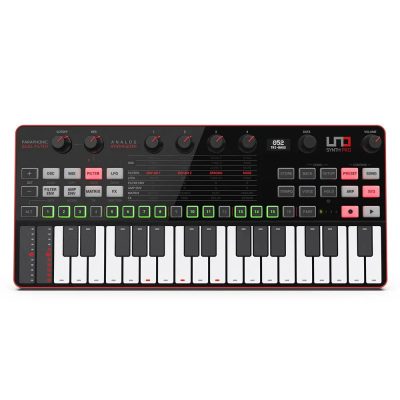 IK Multimedia UNO Synth Pro Desktop
