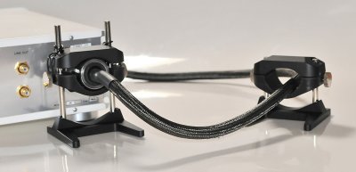FURUTECH NCF Booster - Connector & cable
