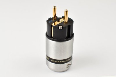 FURUTECH FI-E46NCF(G) - High End Performance IEC connector