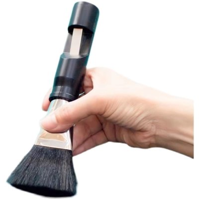 FURUTECH ASB-2 ion - High Performance Antistatic Brush with built-in Ionizer