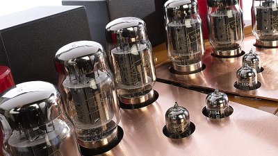 UNISON RESEARCH Performance Anniversary / Dual mono Stereo Integrated Valve Amplifier