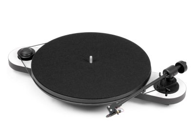 Pro-Ject Elemental (พร้อมหัวเข็ม Ortofon รุ่น OM 5E)