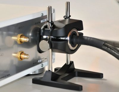 FURUTECH Cradle-Curved For NCF Booster Series