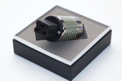 FURUTECH FI-52NCF(R) 20A IEC connector