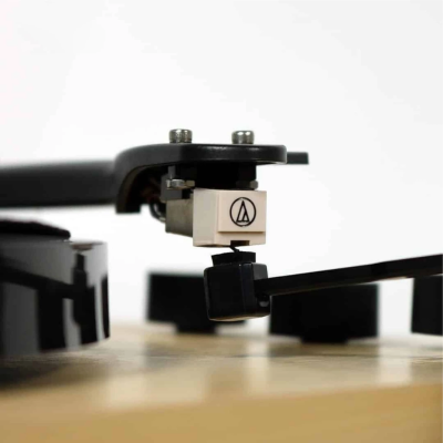 Gadhouse Carbon Turntable's Stylus Brush Black แปรงปัดหัวเข็มเครื่องเล่นแผ่นเสียง