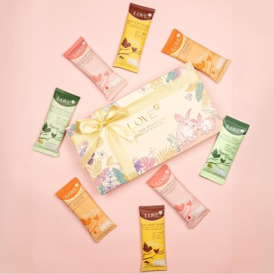 (เซ็ตของขวัญ) Love Protein Gift set ของขวัญเยี่ยมคลอด ของขวัญคุณแม่ตั้งครรภ์ คุณแม่หลังคลอด 4 รสชาติ 8 ซอง