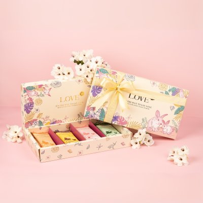 (เซ็ตของขวัญ) Love Protein Gift set ของขวัญเยี่ยมคลอด ของขวัญคุณแม่ตั้งครรภ์ คุณแม่หลังคลอด 4 รสชาติ 8 ซอง